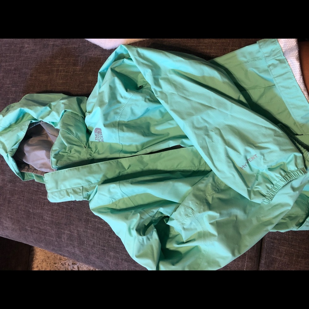 Girls 7/8 Northface rain coat